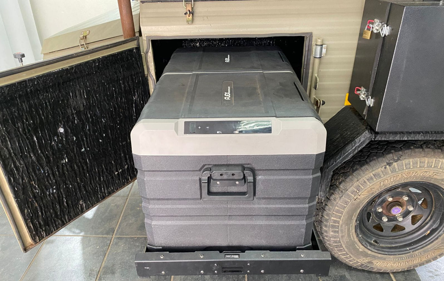 2000 Wildernis 310 Camping Trailer (CT 1410)