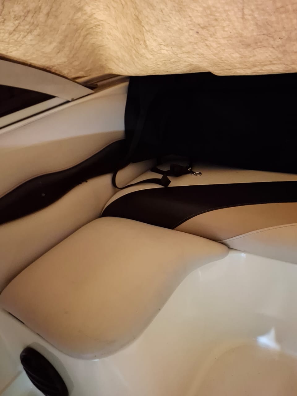 1998 Infinity 520 Boat (CT 1329)