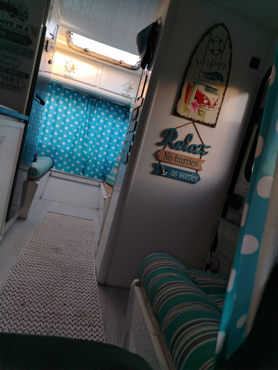 190 Mitsubishi L300 Motorhome (CT 1404)