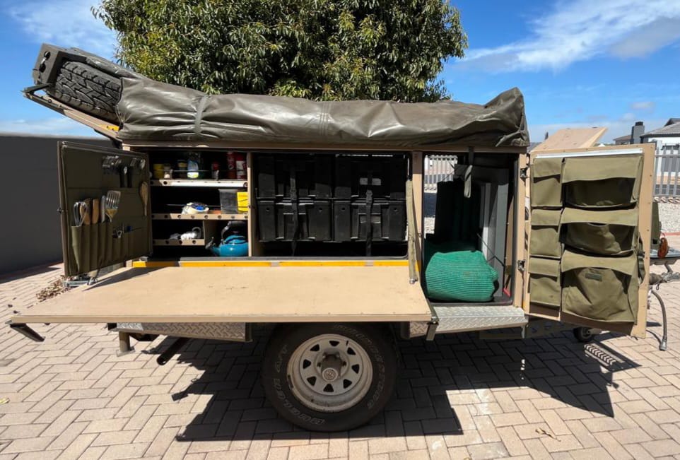 2010 Conqueror Conquest Off Road Camping Trailer (CT 1171)