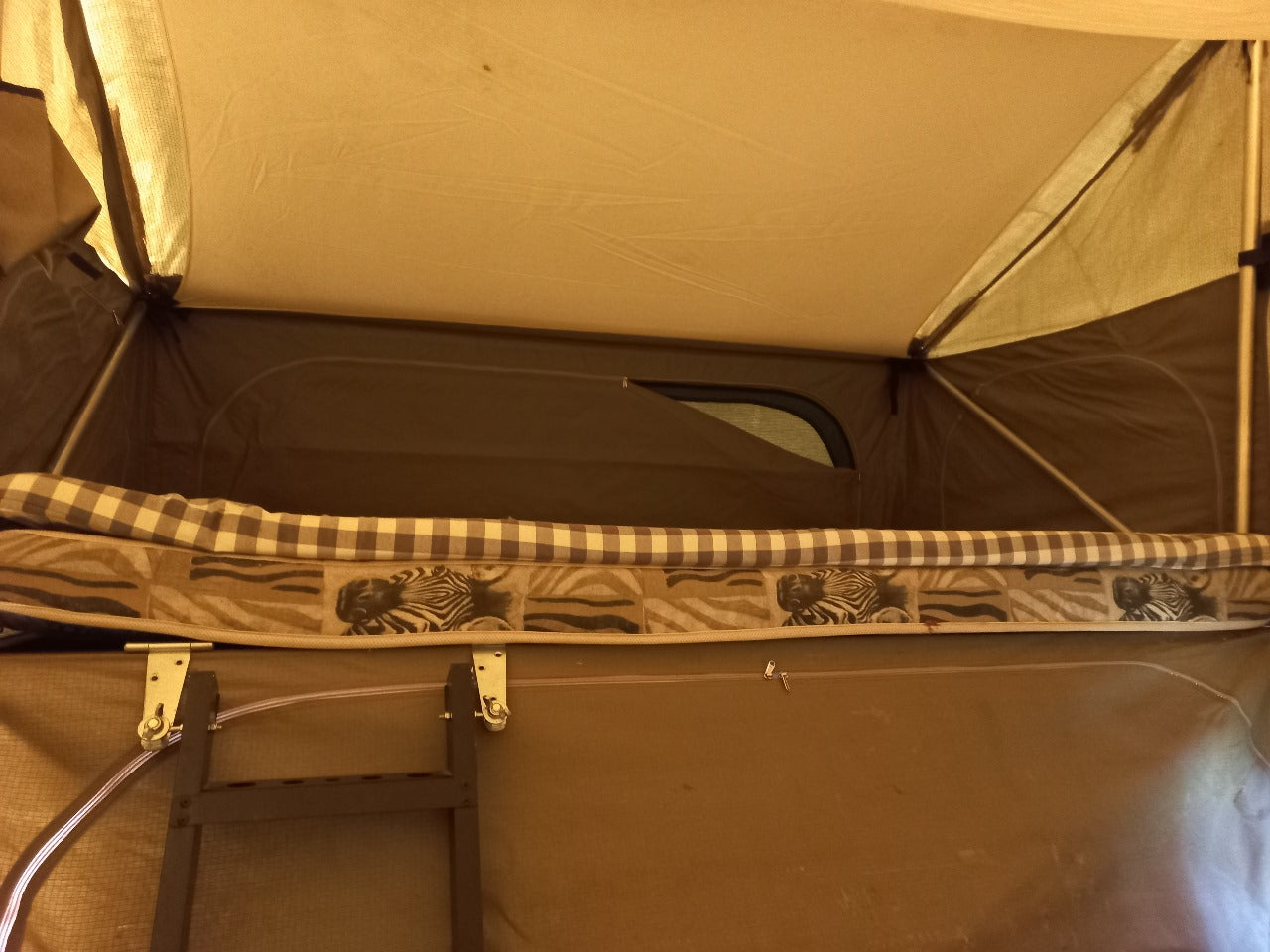 SOLD 2004 Multi Trailer Off-Road Camping Trailer (CT 1042)