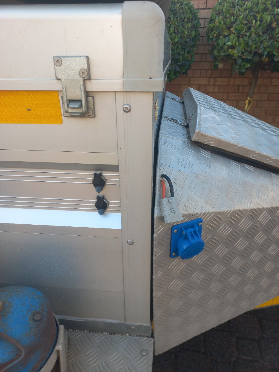 SOLD 2004 Multi Trailer Off-Road Camping Trailer (CT 1042)