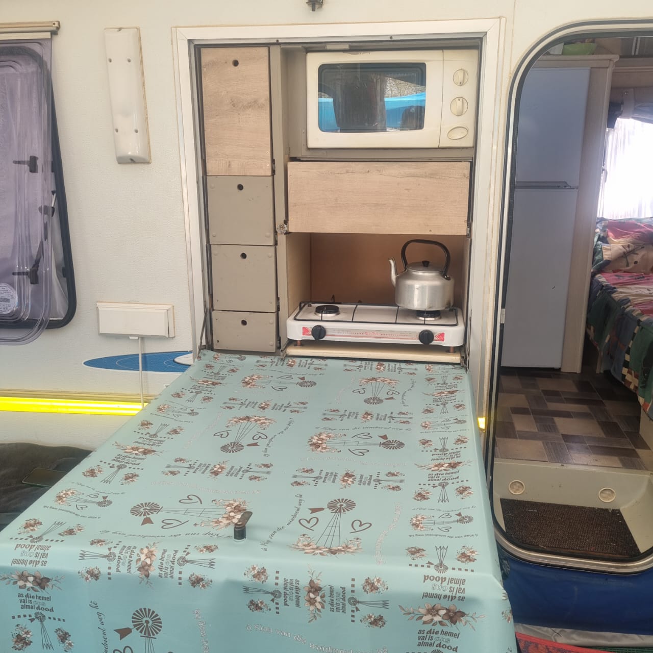SOLD 2005 Sprite Splash Caravan (CT 1055)