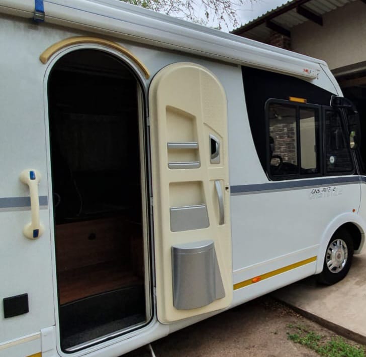 SOLD 2012 Dethleffs Esprit Luxury Motorhome and 2021 Suzuki Jimny Car (CT 1060)
