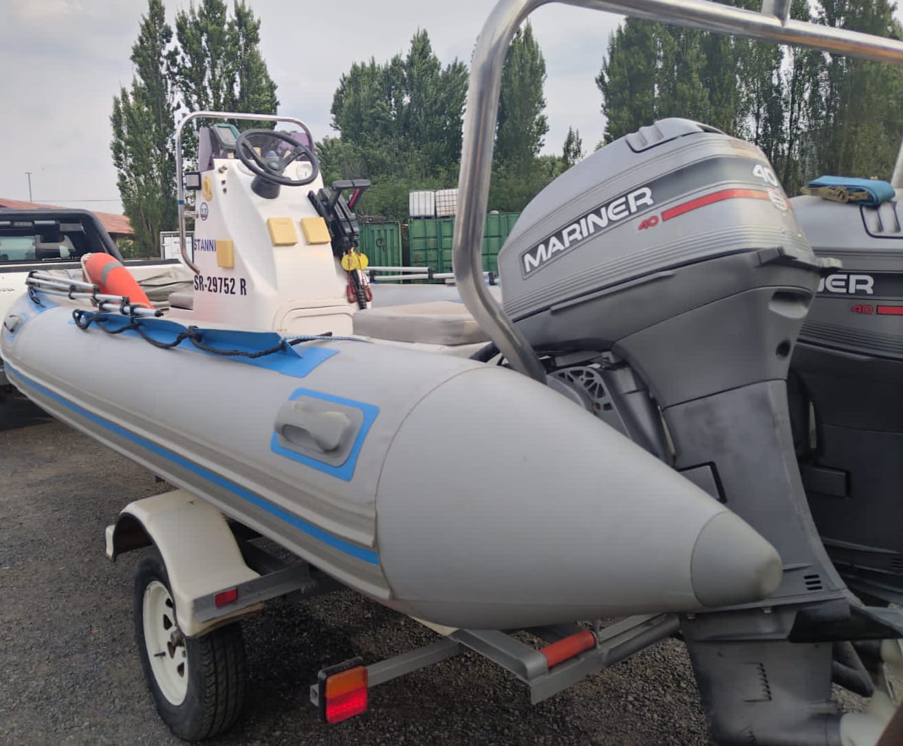 SOLD Rubber duck boat (CT 1061)