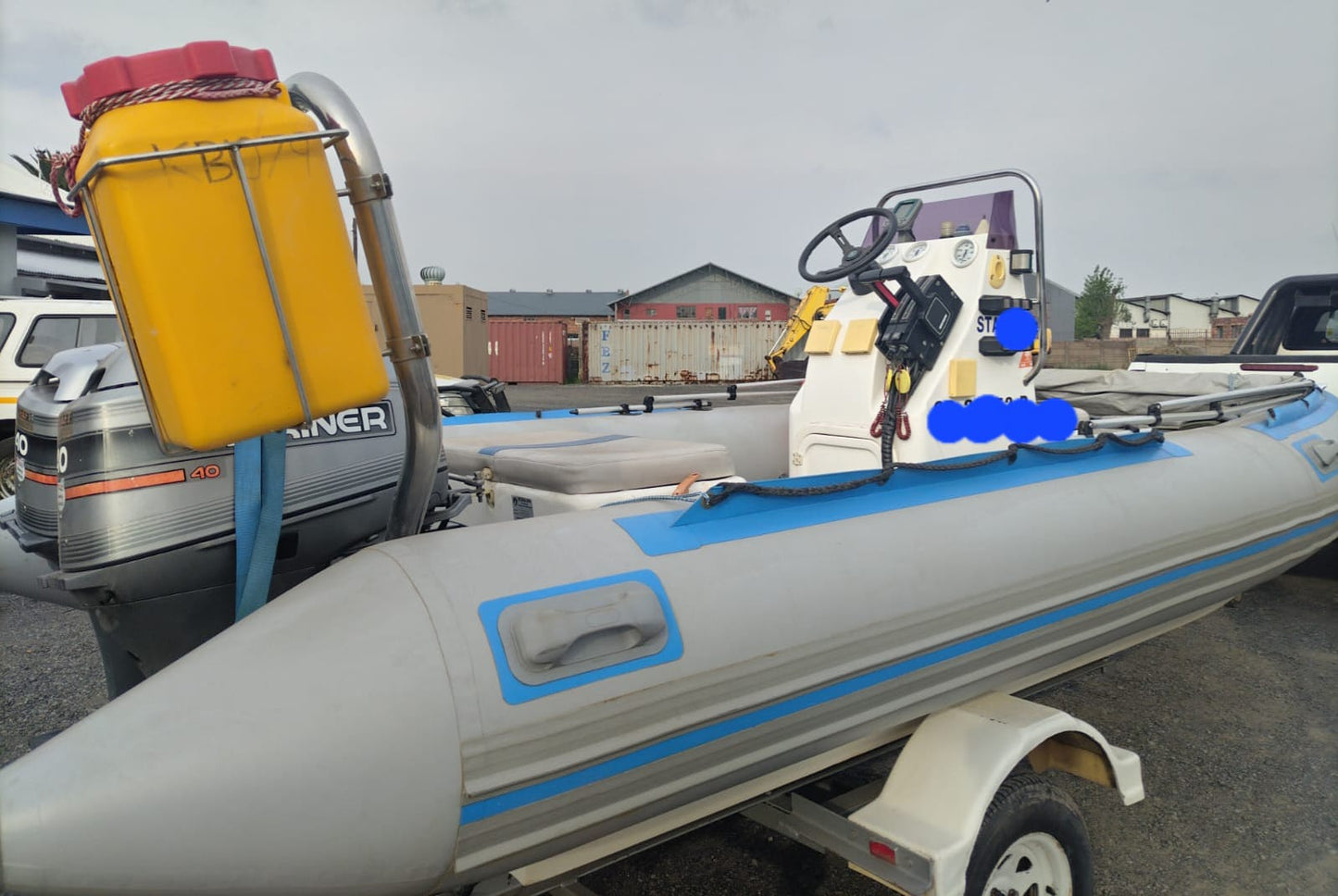 SOLD Rubber duck boat (CT 1061)