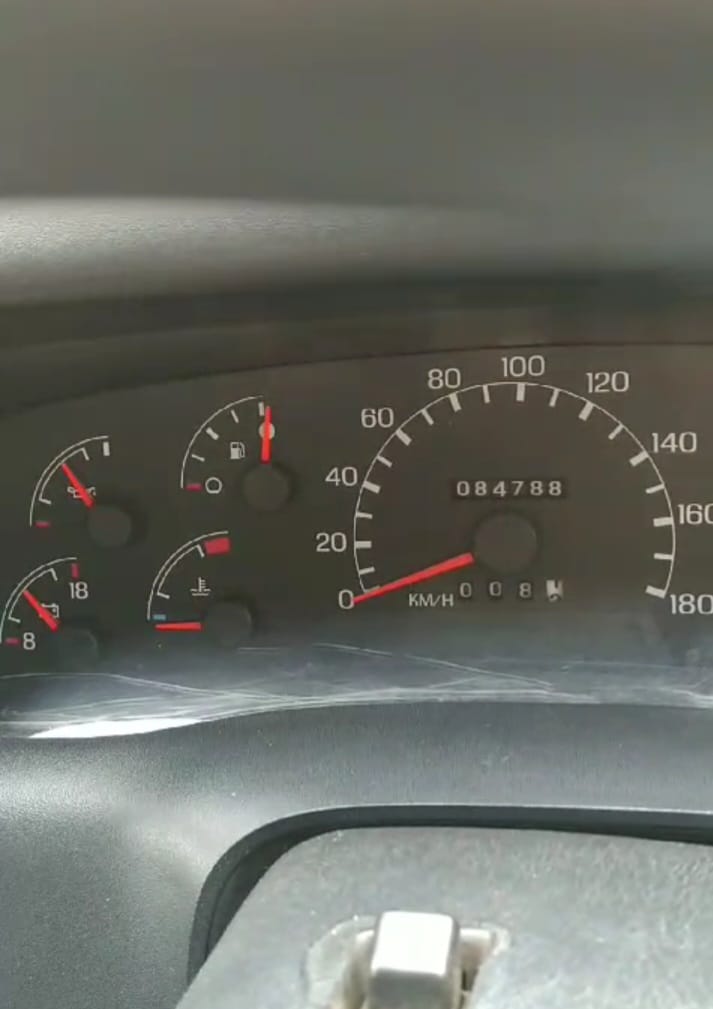SOLD 2007 Ford F250 4X4 Camper (CT 1077)