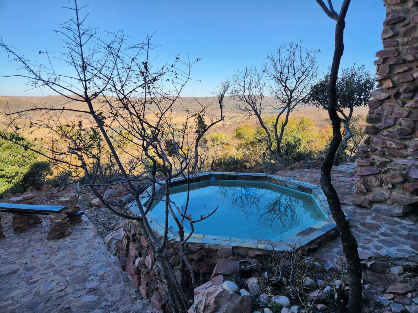 Bushveld Holiday Home (CT 1084)
