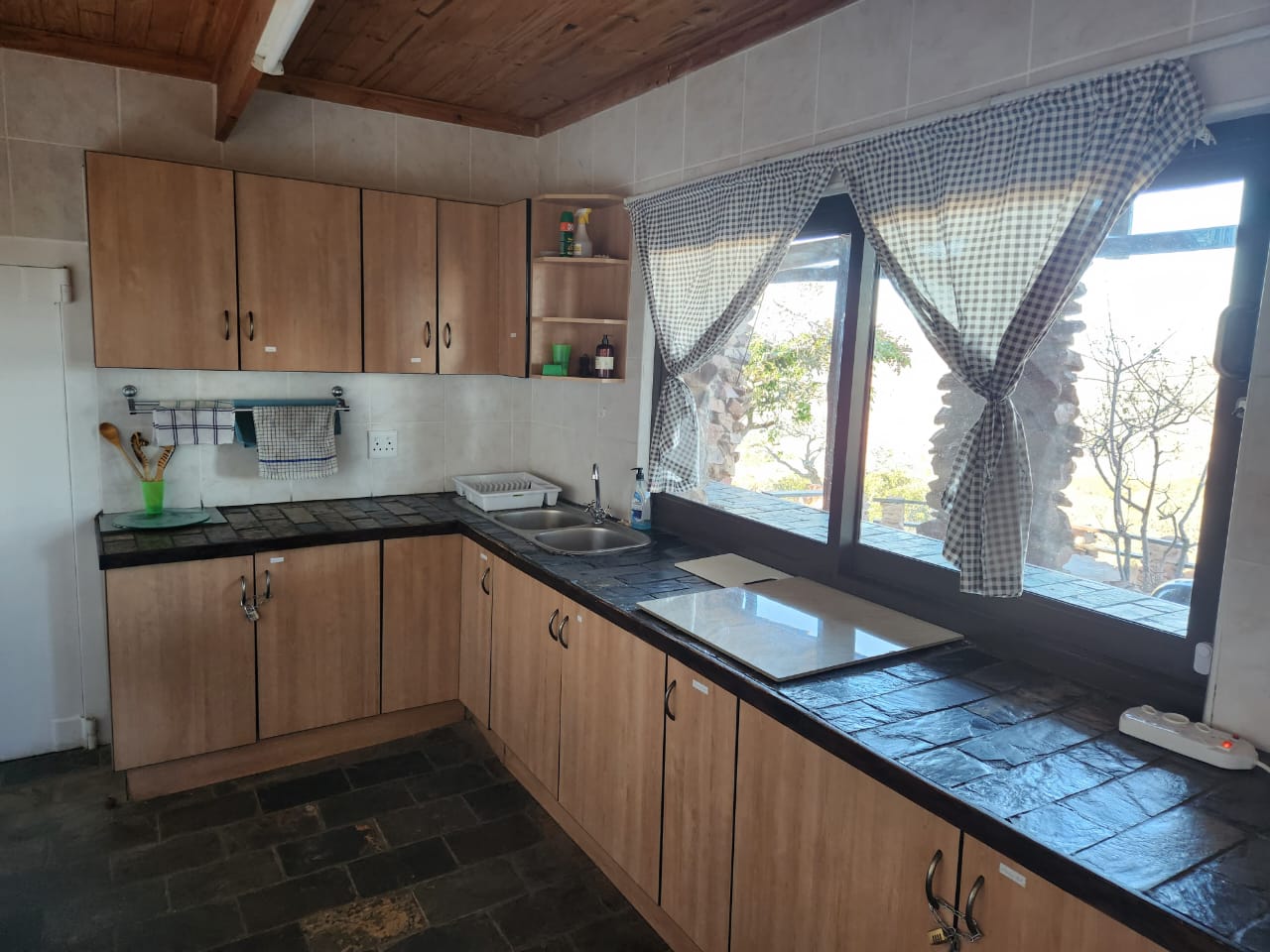 Bushveld Holiday Home (CT 1084)