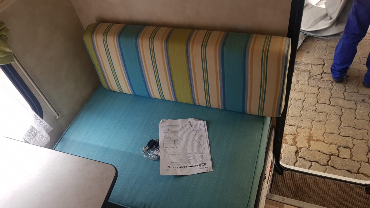 SOLD 2013 Sprite Swing en suite Caravan (CT 1085)