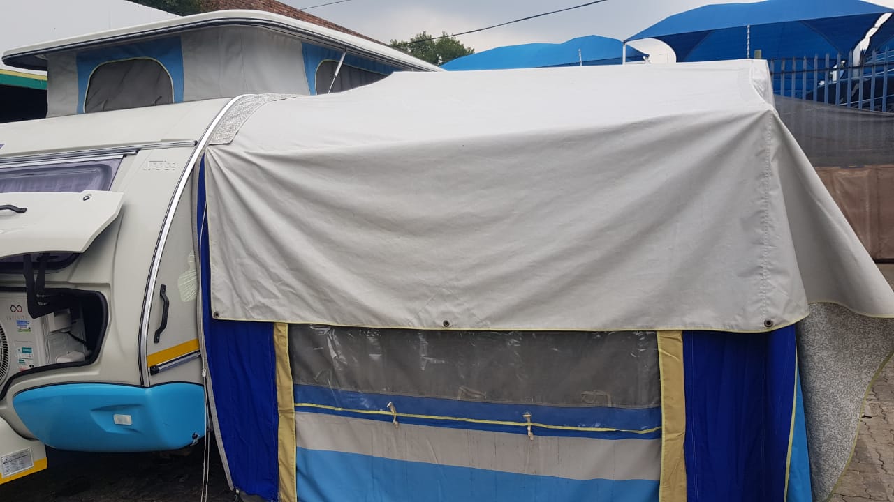 SOLD 2013 Sprite Swing en suite Caravan (CT 1085)