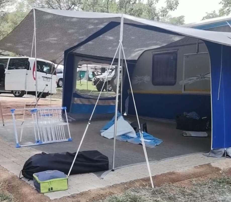 SOLD 2013 Sprite Swing en suite Caravan (CT 1085)