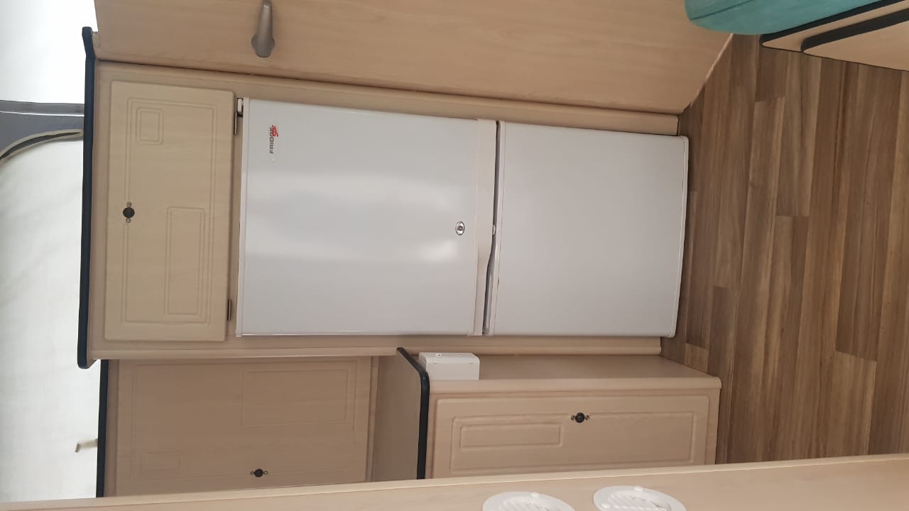 SOLD 2013 Sprite Swing en suite Caravan (CT 1085)