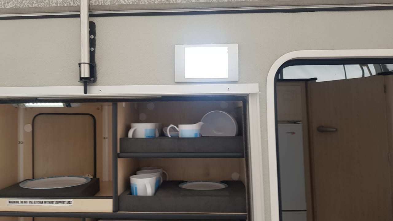 SOLD 2013 Sprite Swing en suite Caravan (CT 1085)