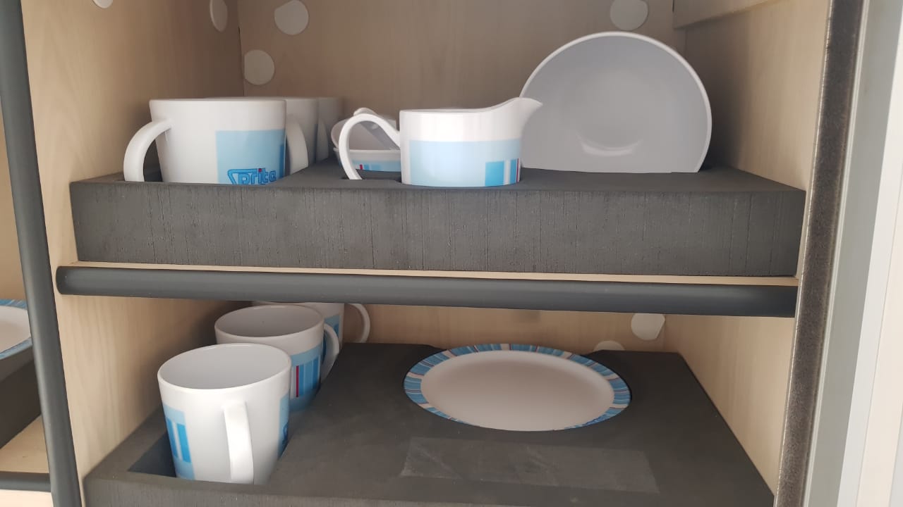 SOLD 2013 Sprite Swing en suite Caravan (CT 1085)