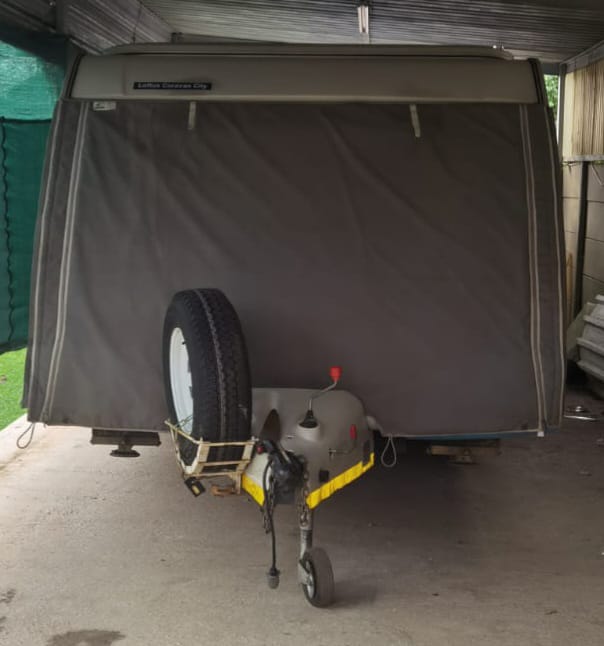 SOLD 2013 Sprite Swing en suite Caravan (CT 1085)