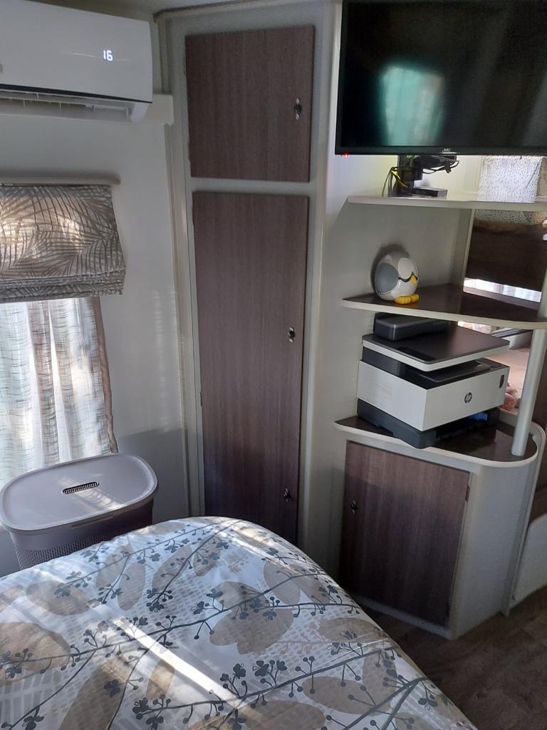 2019 Jurgens Exclusive Caravan (CT 1092)