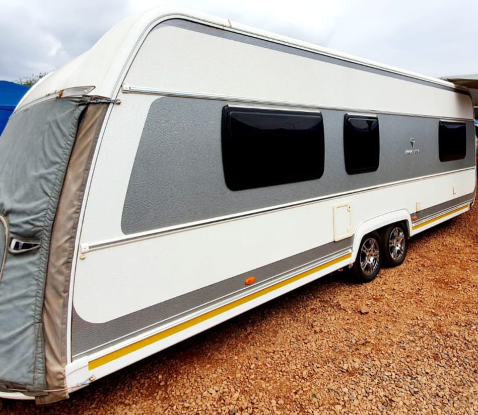 SOLD 2011 Fendt Brilliant Caravan (CT 1097)