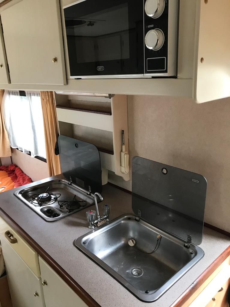 SOLD 2004 Iveco 35 S13 2.8T Daily Discoverer Motorhome (CT 1098)