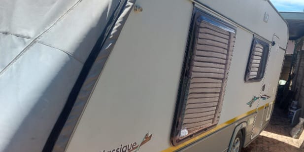 SOLD 2014 Jurgens Classique Caravan (CT 1103)