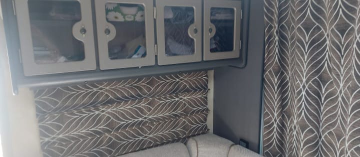 SOLD 2014 Jurgens Classique Caravan (CT 1103)