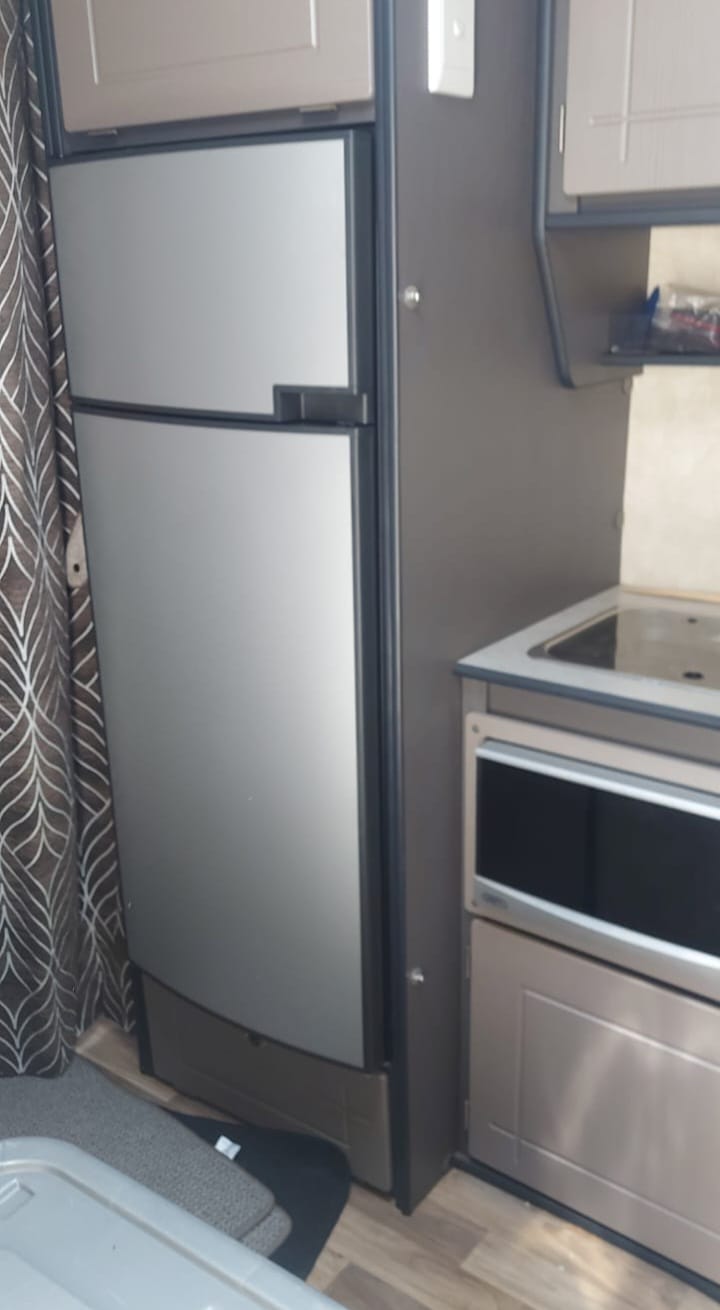 SOLD 2014 Jurgens Classique Caravan (CT 1103)