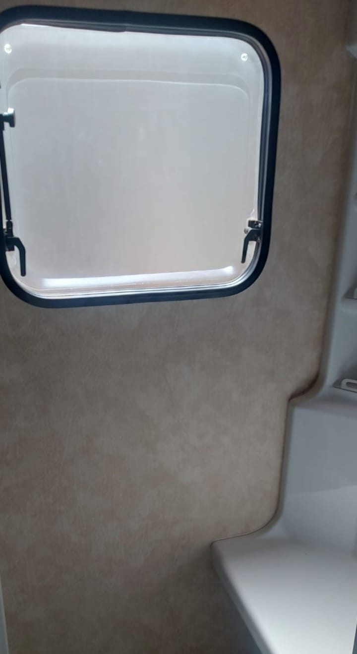 SOLD 2014 Jurgens Classique Caravan (CT 1103)