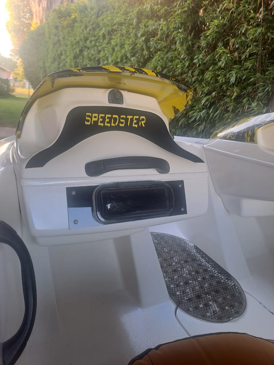 SOLD 2001 Seadoo Speedster Boat (CT 1112)