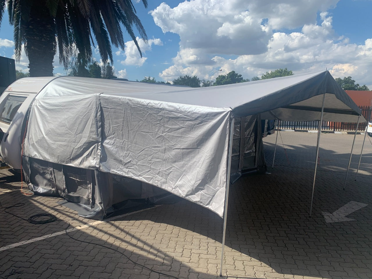 SOLD 2023 Quantum Comfort Deluxe Caravan (CT 1117)