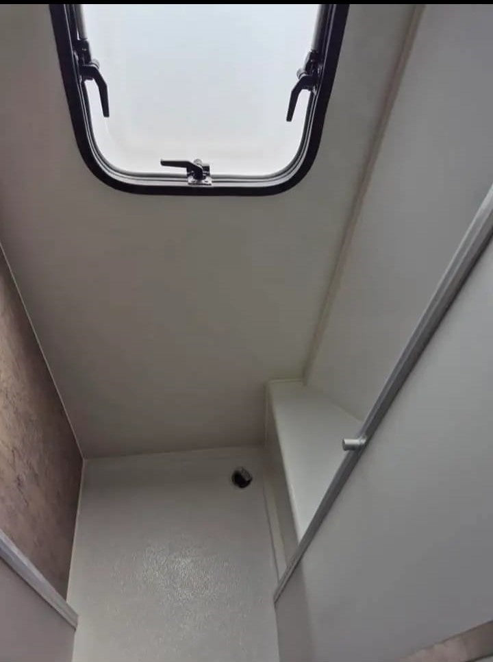 SOLD 2023 Quantum Comfort Deluxe Caravan (CT 1117)