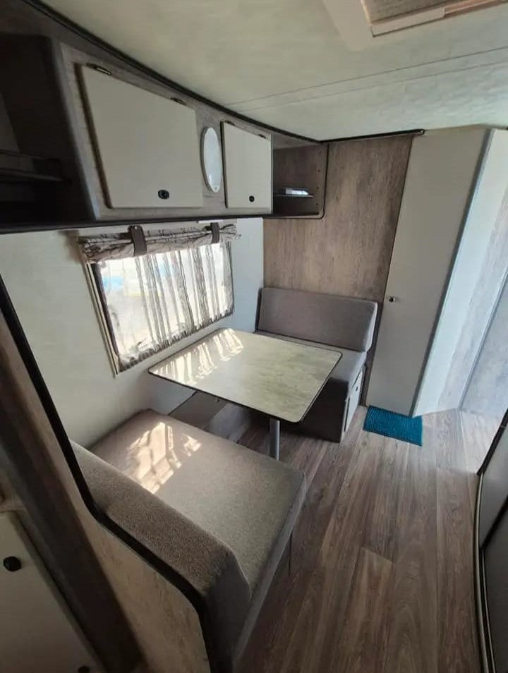 SOLD 2023 Quantum Comfort Deluxe Caravan (CT 1117)