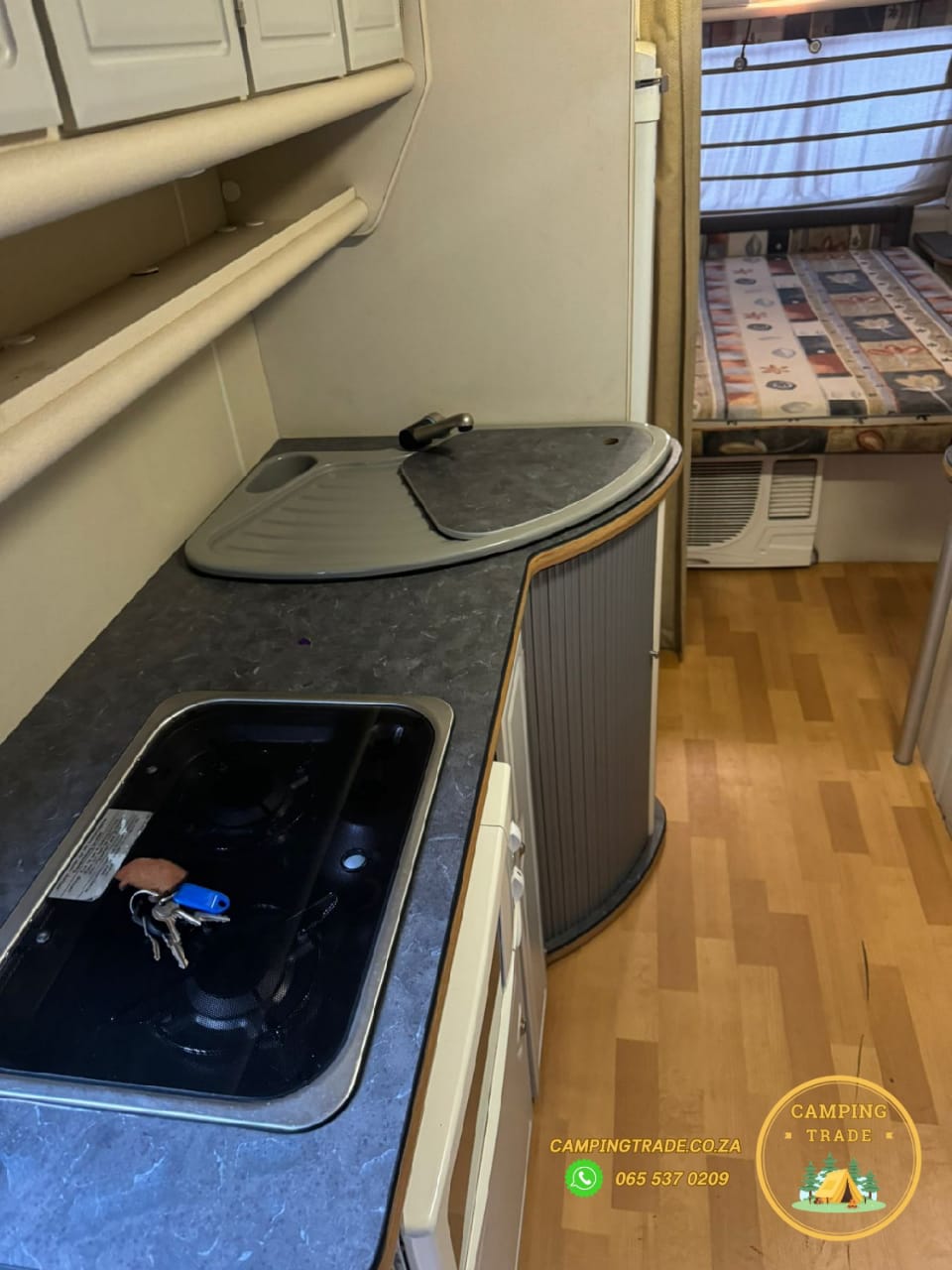 SOLD 2003 Jurgens Exclusive Caravan (CT 1141)