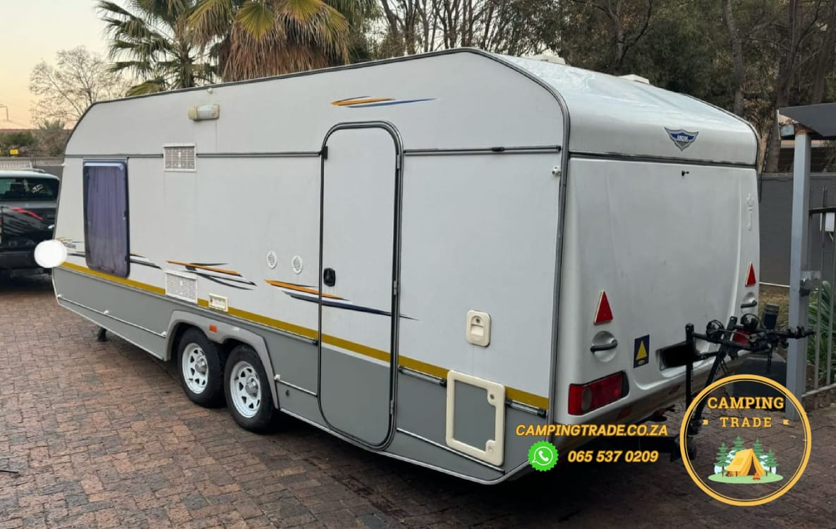 SOLD 2003 Jurgens Exclusive Caravan (CT 1141)