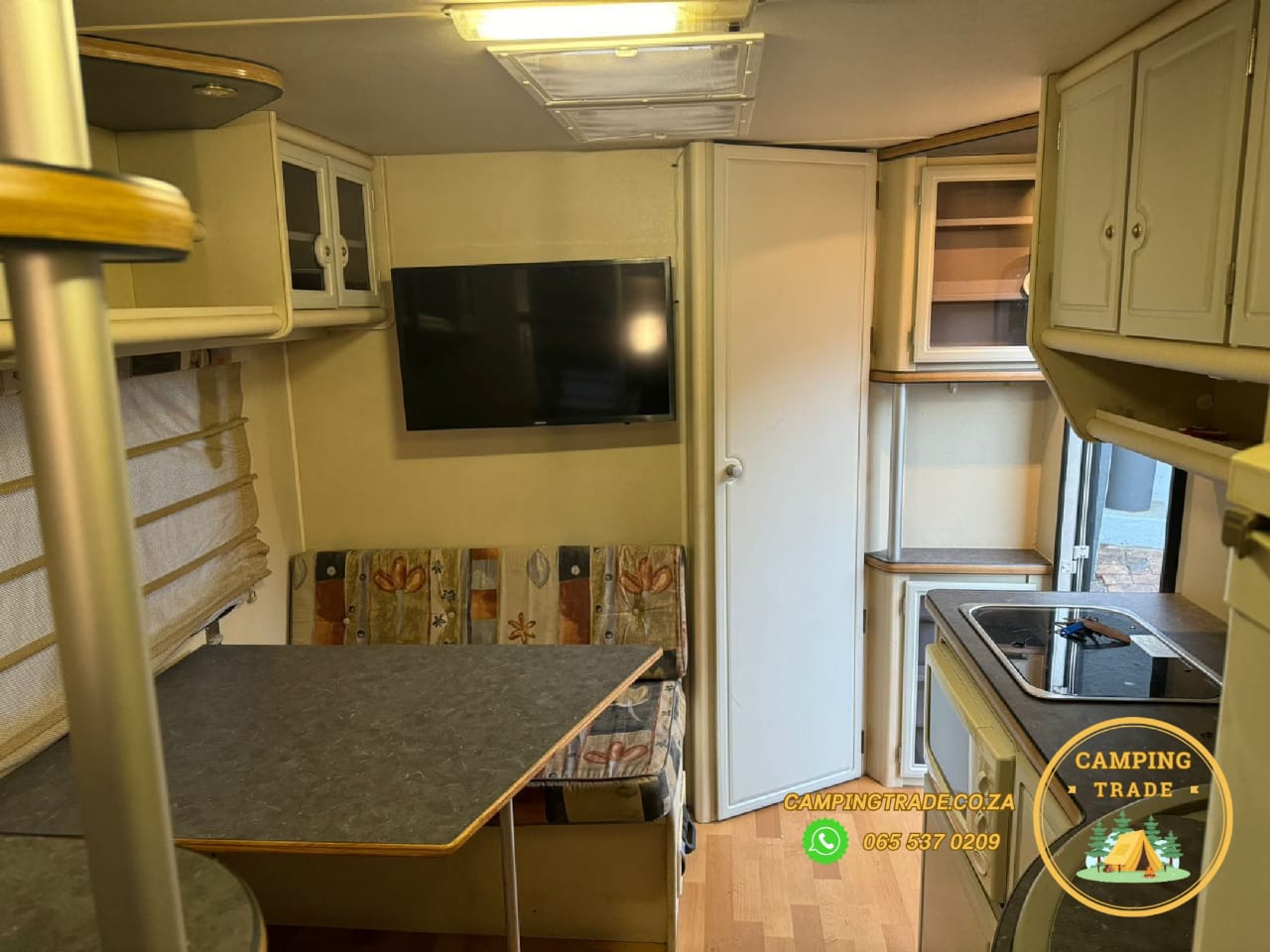 SOLD 2003 Jurgens Exclusive Caravan (CT 1141)