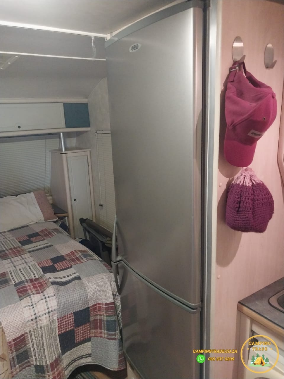 SOLD 2005 Jurgens Classique Caravan (CT 1148)