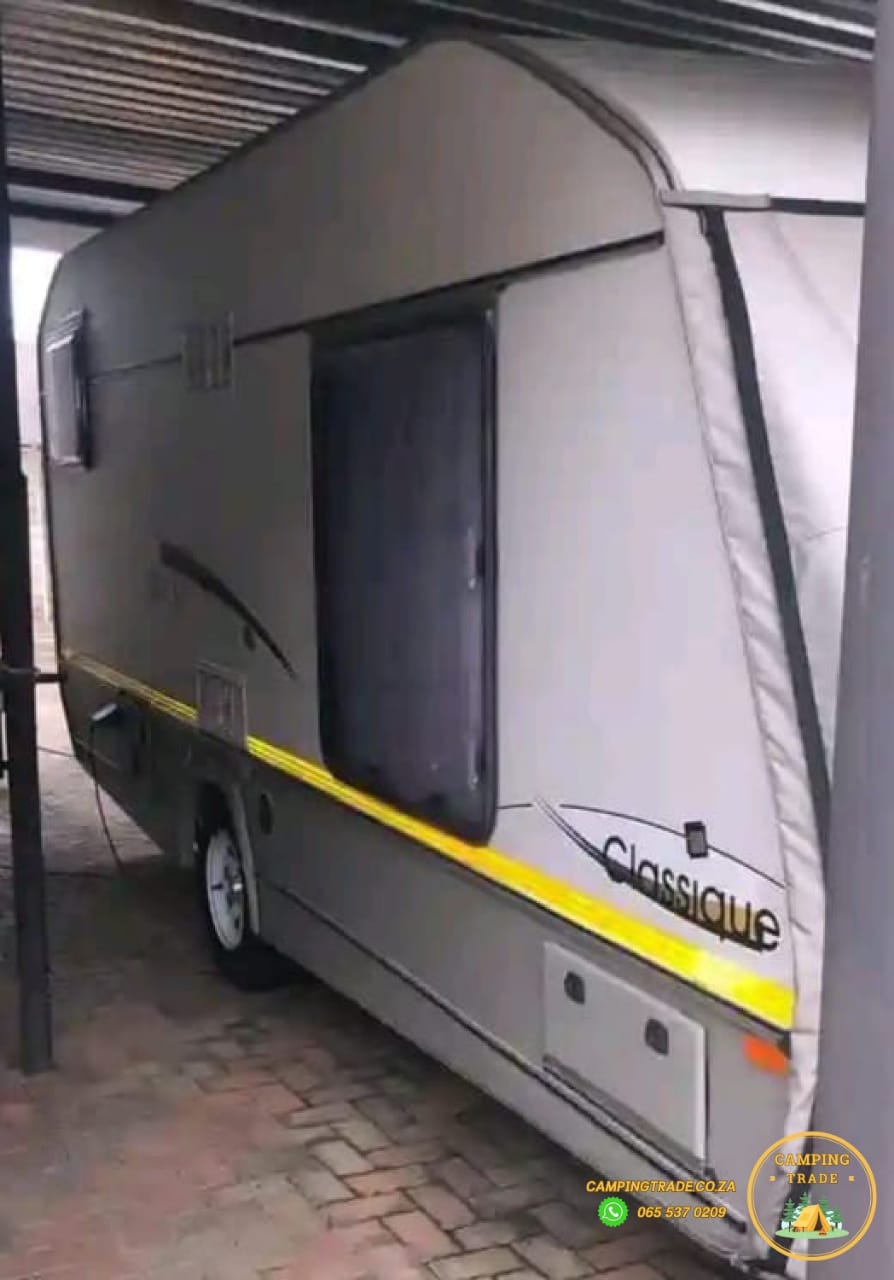 SOLD 2005 Jurgens Classique Caravan (CT 1148)