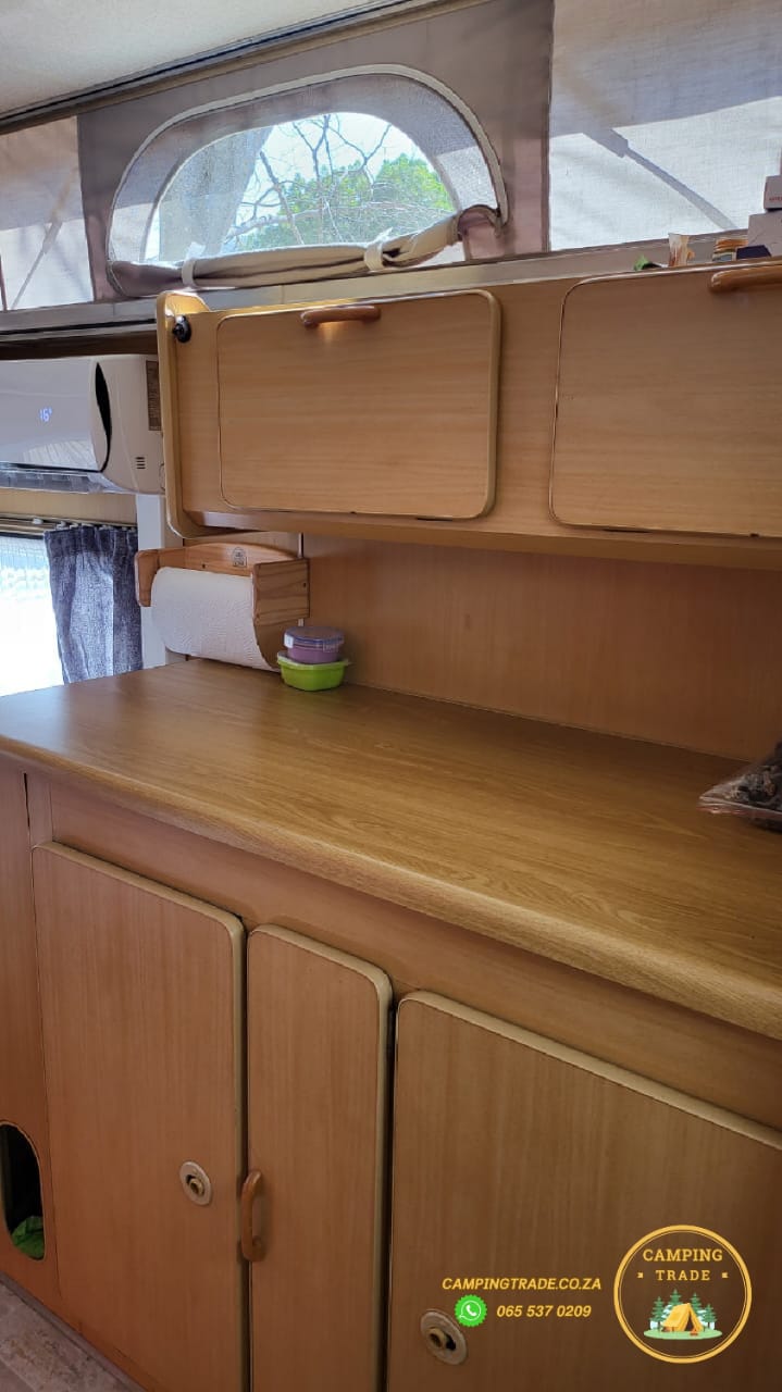 SOLD 1992 Caravette 2 Caravan (CT 1150)