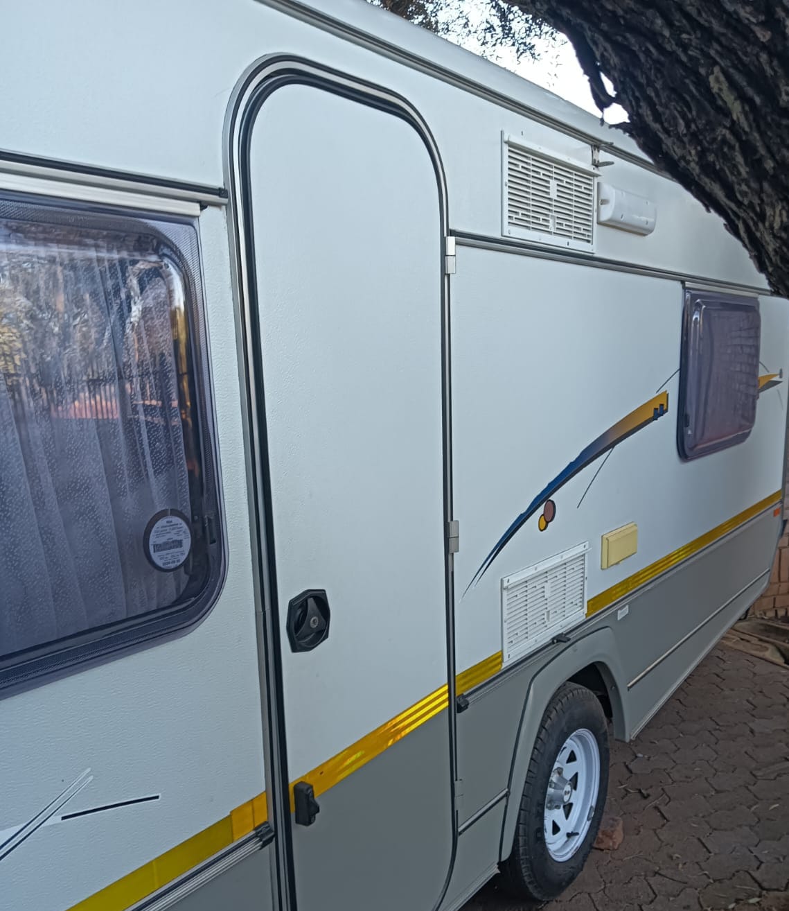SOLD 2007 Jurgens Penta Caravan )CT 1163)