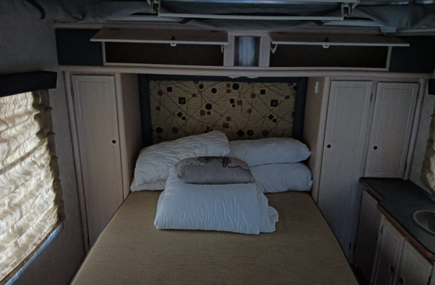 SOLD 2007 Jurgens Penta Caravan )CT 1163)