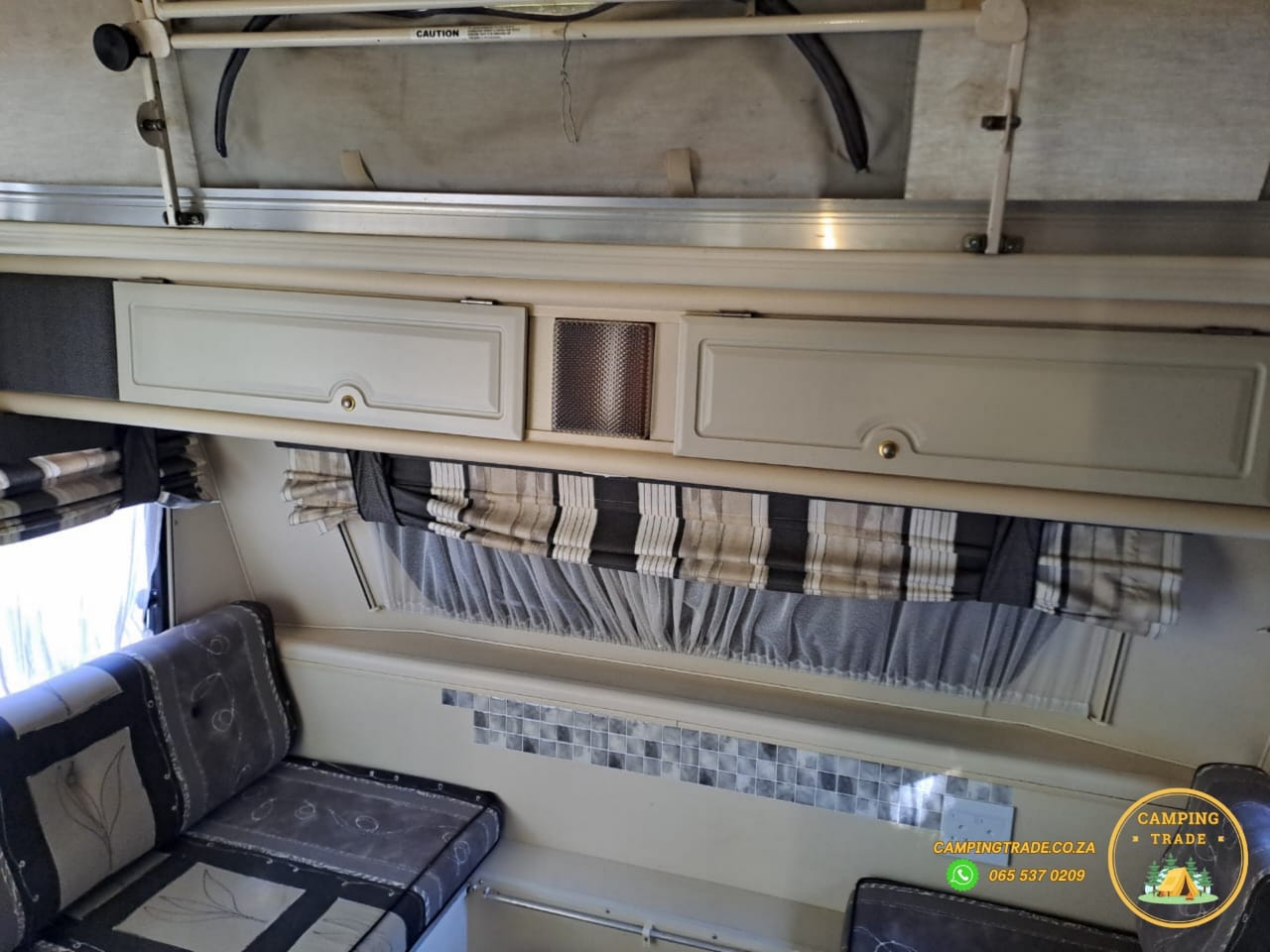 (SOLD) 2002 Jurgens Fleetline Caravan (CT 1165)