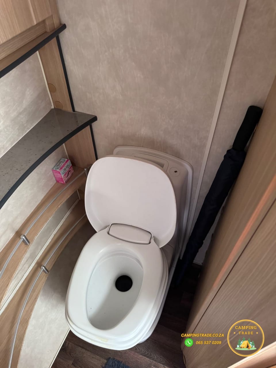 SOLD 2008 Jurgens Classique Caravan (CT 1177)