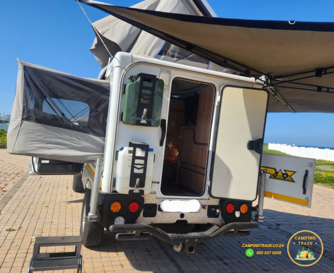 SOLD 2017 Nissan Hardbody NP 300 - 2.5 TDI 4x4 Campervan (CT 1192)