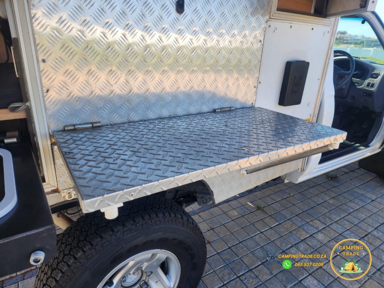 SOLD 2017 Nissan Hardbody NP 300 - 2.5 TDI 4x4 Campervan (CT 1192)