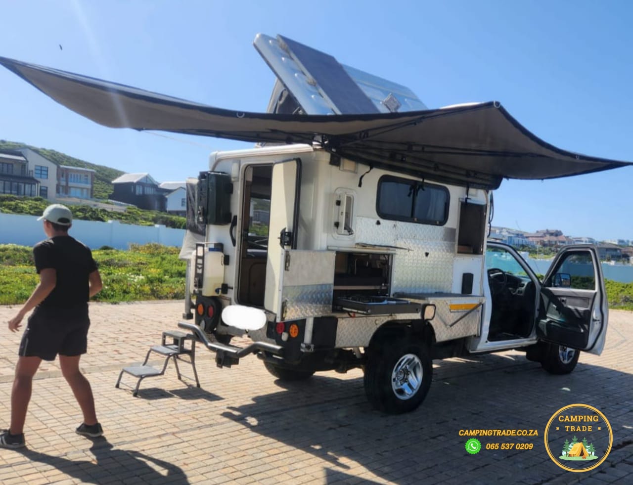 SOLD 2017 Nissan Hardbody NP 300 - 2.5 TDI 4x4 Campervan (CT 1192)