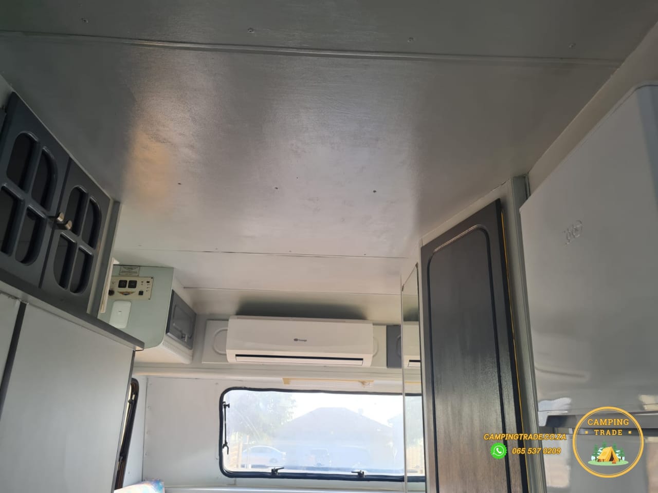 SOLD 1993 Jurgens Exclusive LT Caravan (CT 1195)