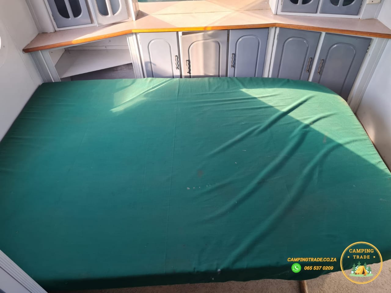 SOLD 1993 Jurgens Exclusive LT Caravan (CT 1195)