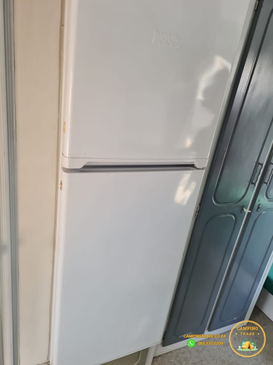 SOLD 1993 Jurgens Exclusive LT Caravan (CT 1195)