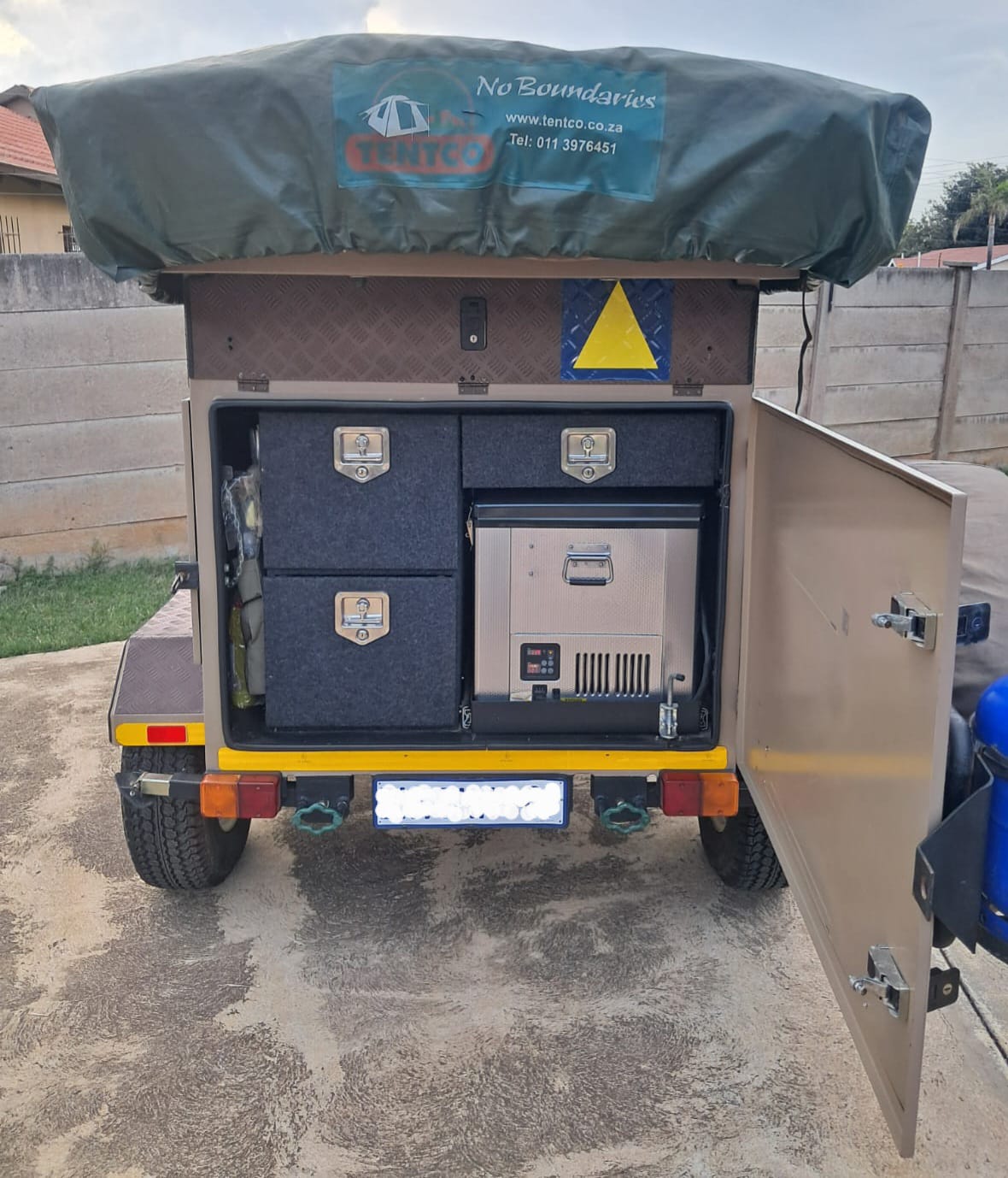 SOLD 2014 African Backbone Caprivi Off Road Camping Trailer (CT 1314)