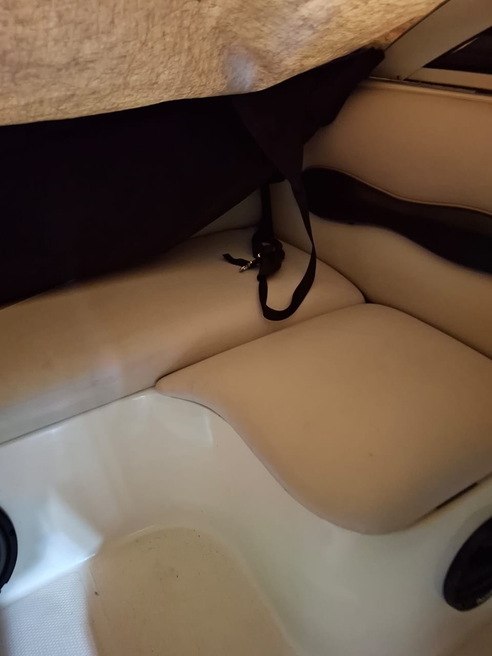 1998 Infinity 520 Boat (CT 1329)