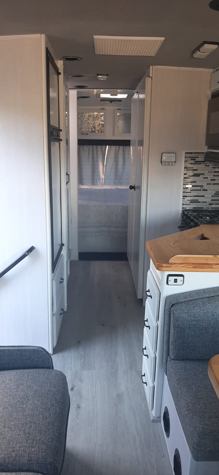 SOLD 1997 Winnebago Itasca Sunrise Motorhome (CT 1332)